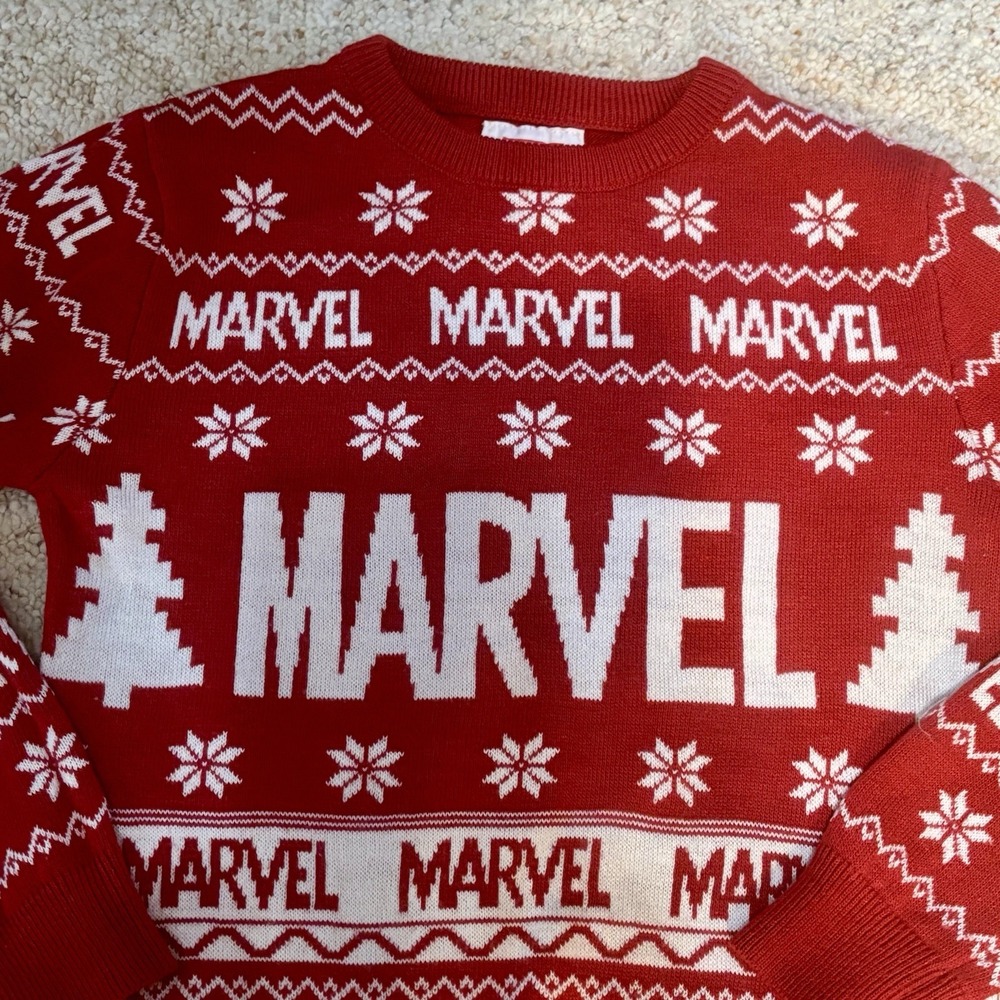 Boys MARVEL SWEATER CHRISTMAS Winter 9/10 year old Red White Trees Snowflakes